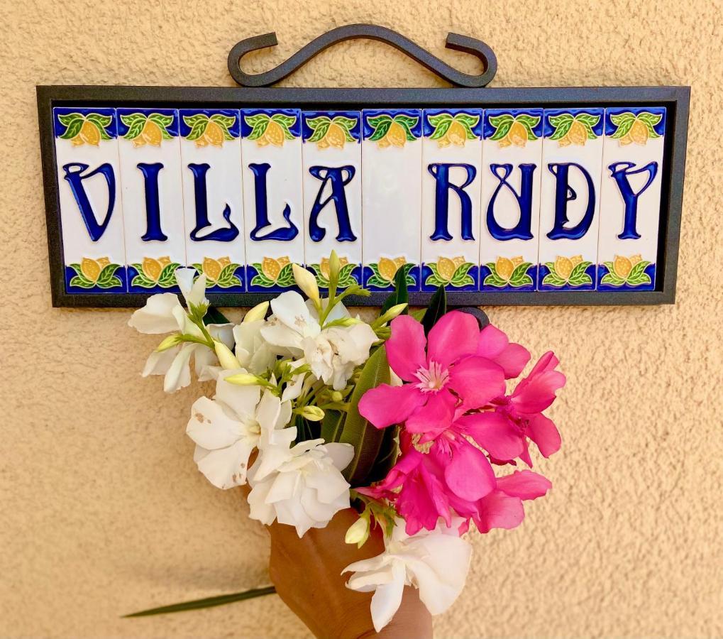 Villa Rudy Holiday Home Njivice Exterior photo